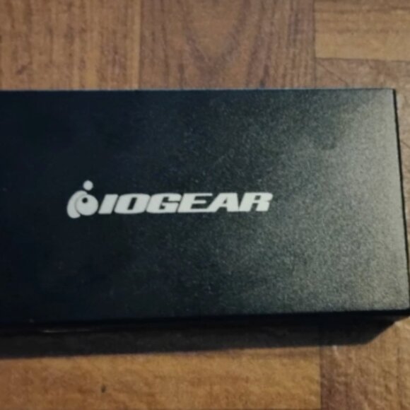 GHDSW4K4 Iogear 4K 4-Port HDMI Switch with Remote - Picture 1 of 5